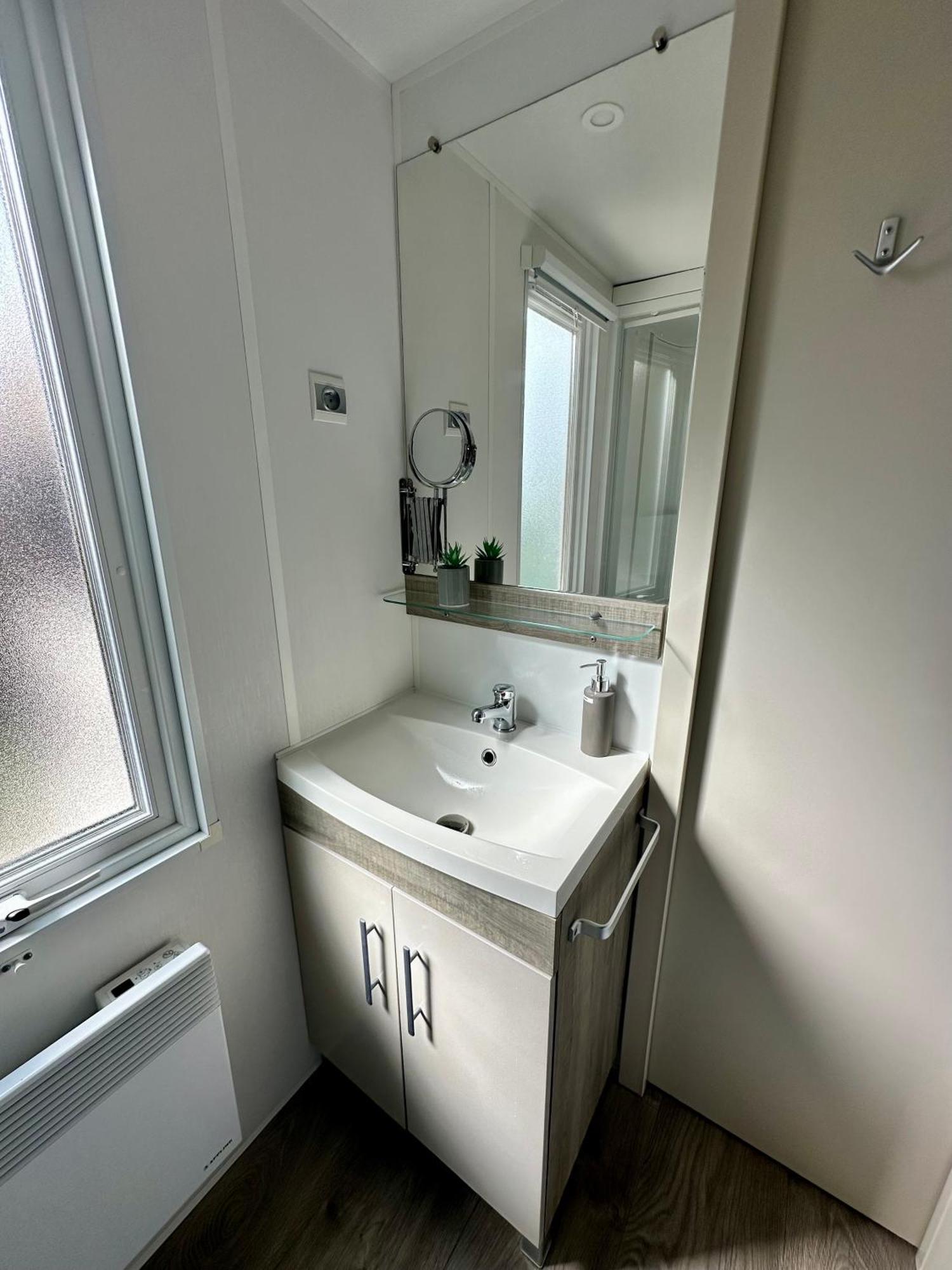 Mobil Home Happiness33 Dans Camping 5 Etoiles Acces Direct Plage Vendays Montalivet Exteriör bild